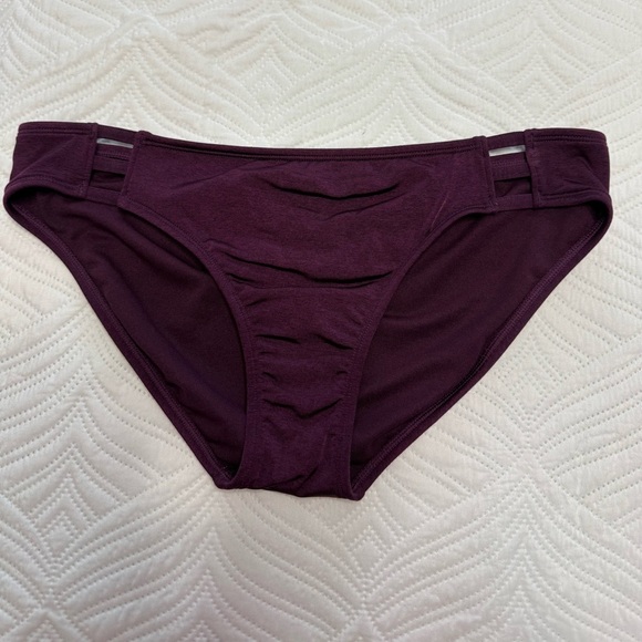Athleta Women’s Purple 2 Piece Bikini Swimsuit. Size Mixed - Picture 7 of 9